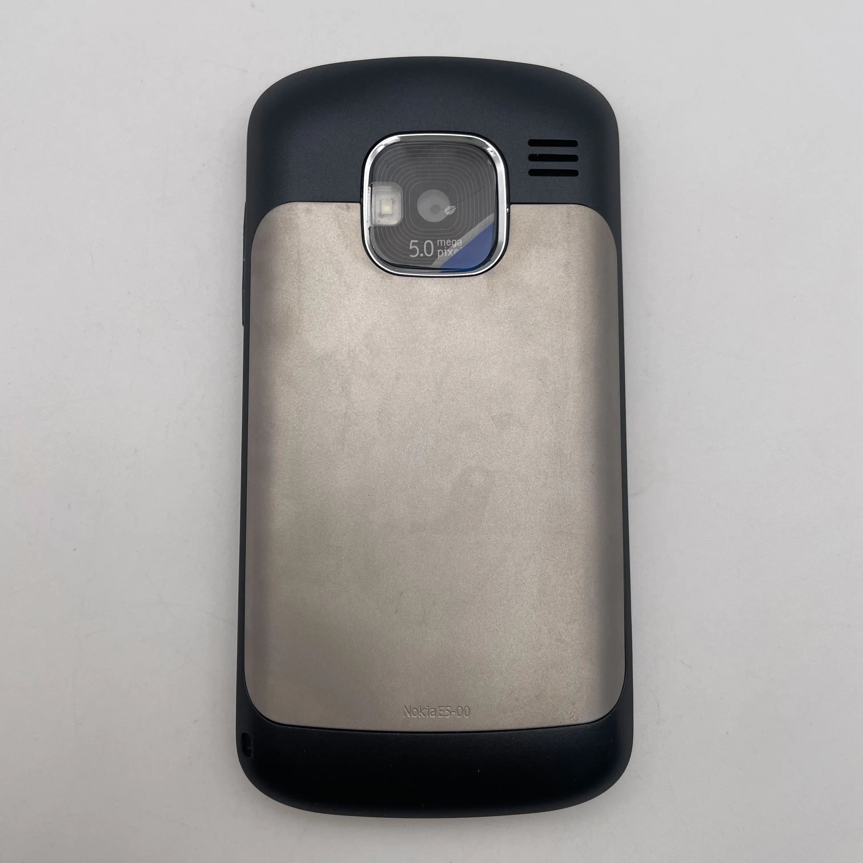 Nokia E5-00