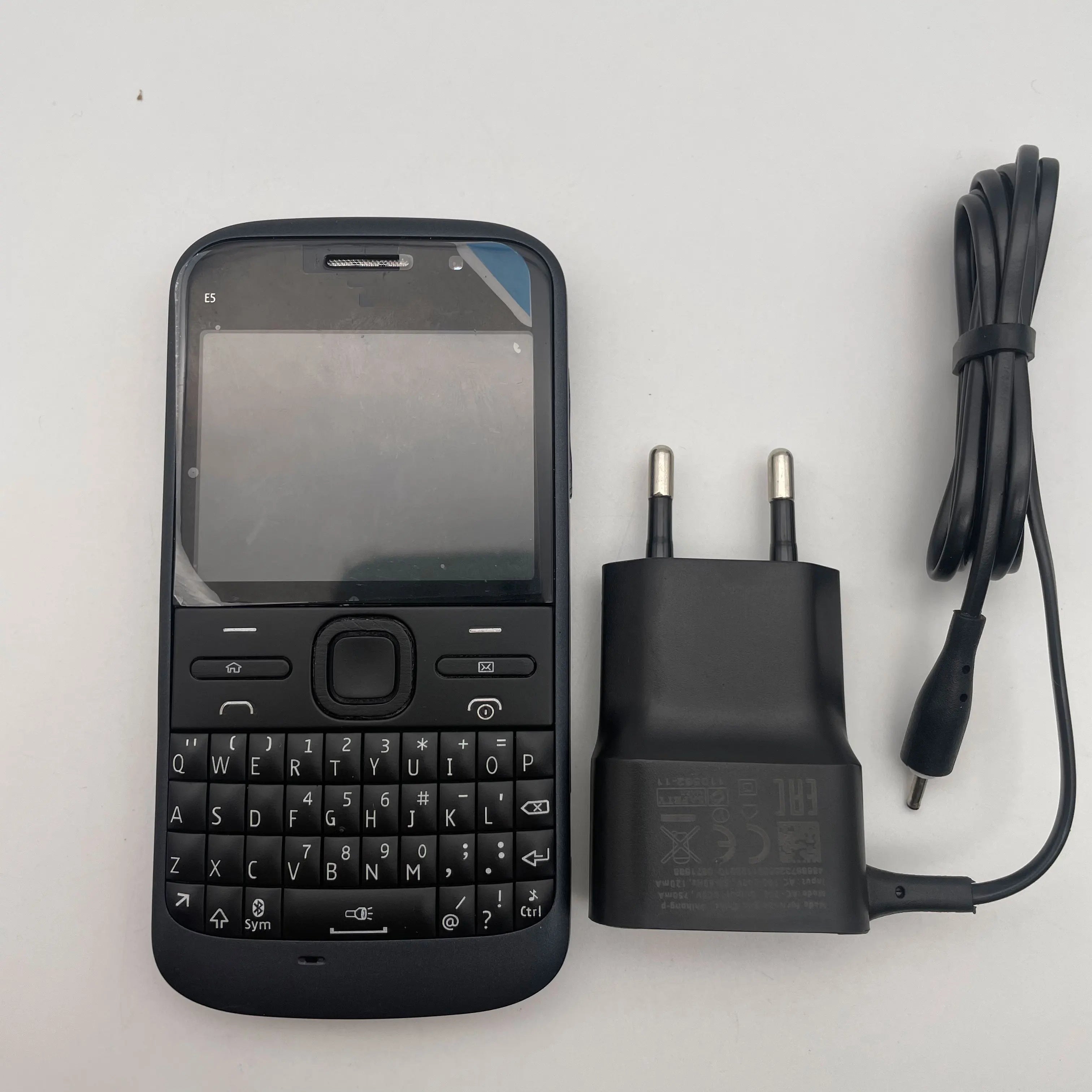 Nokia E5-00